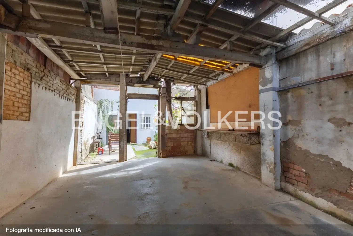 Wohnung zum Verkauf in Barcelona mit Heizung und Privatgarten
