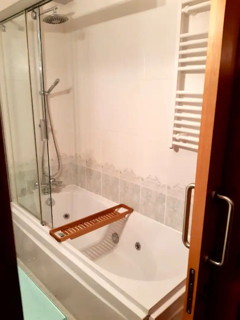 Baño de Piso en venta en Guadalajara con Aire acondicionado, Calefacción y Lavadora