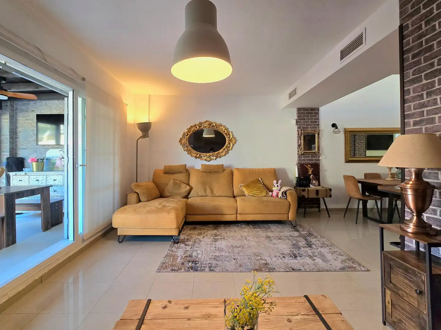Sala d'estar de Casa adosada en venda en Alhaurín de la Torre amb Aire condicionat, Calefacció i Terrassa