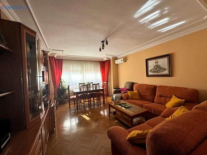 Living room of Flat for sale in Fuenlabrada  with Air Conditioner, Heating and Storage room