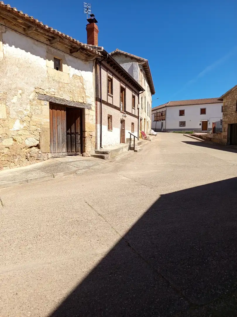 Vista exterior de Casa o xalet en venda en Prádanos de Ojeda