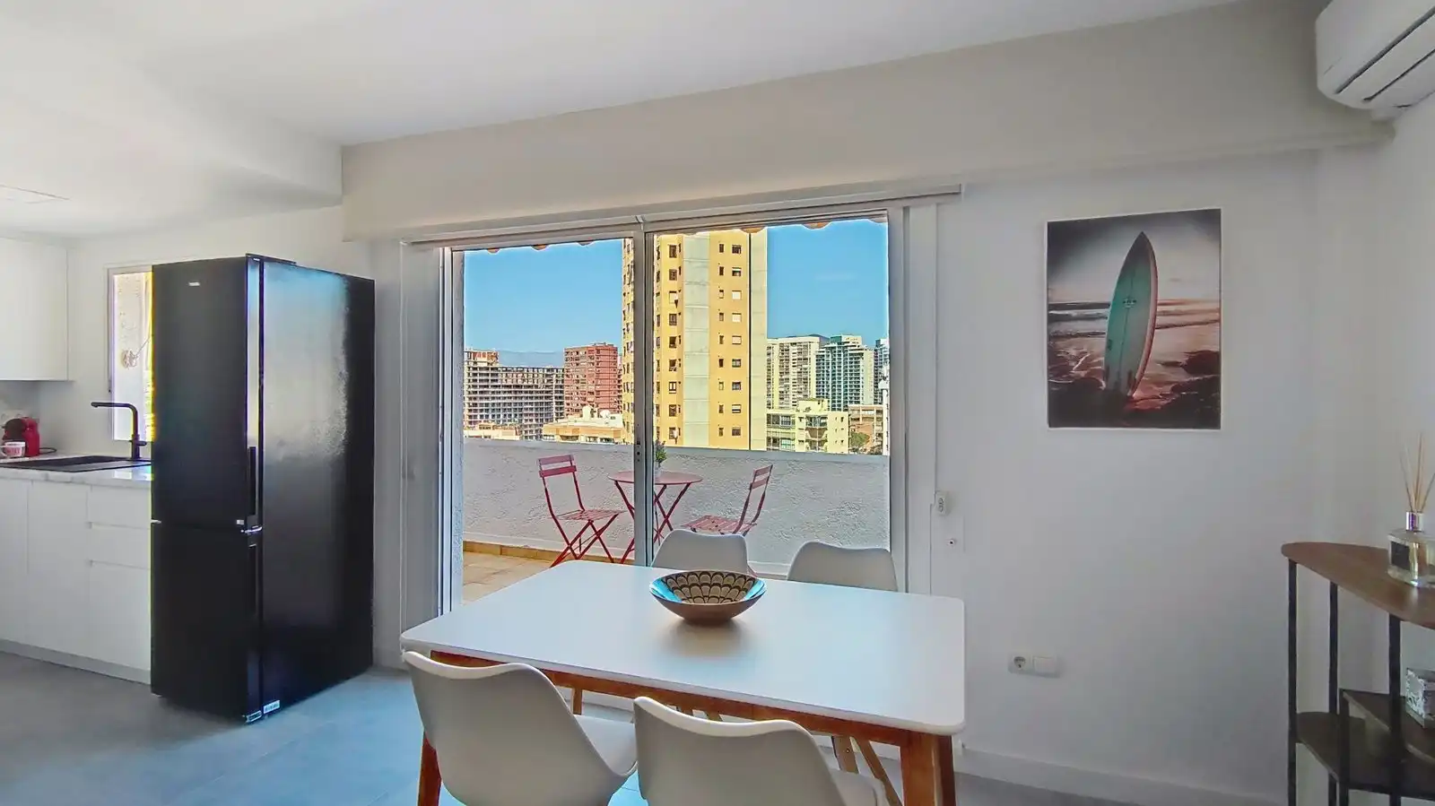 Apartamento con terraza en venta en Playa de Poniente, imagen 2