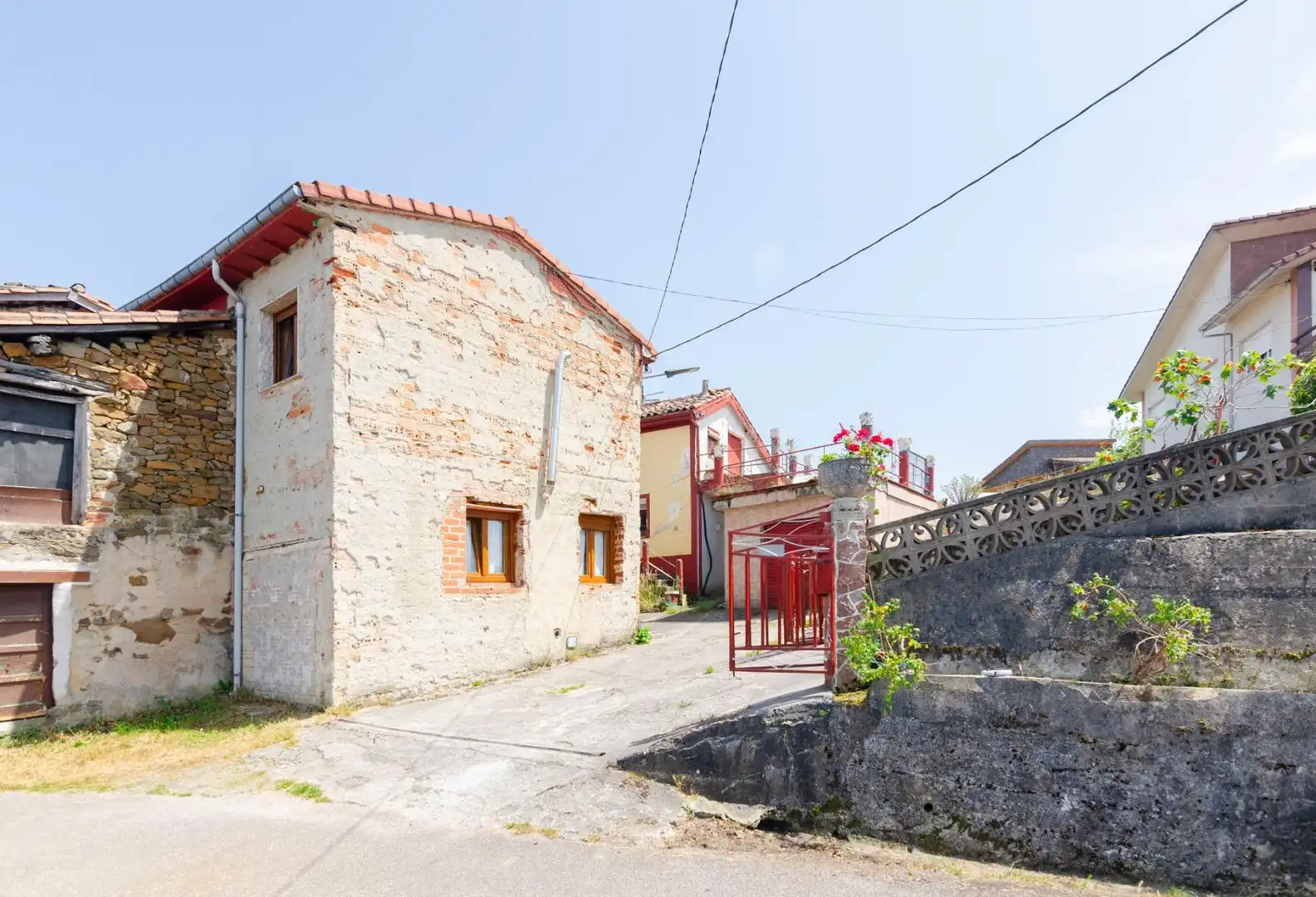 Vista exterior de Casa o chalet en venta en Langreo con Jardín privado y Amueblado