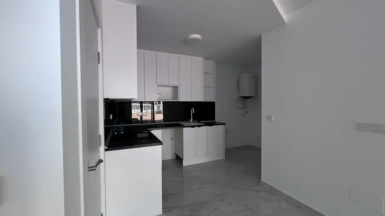 Cuina de Casa o xalet en venda en Torrevieja amb Calefacció, Piscina i Piscina comunitària