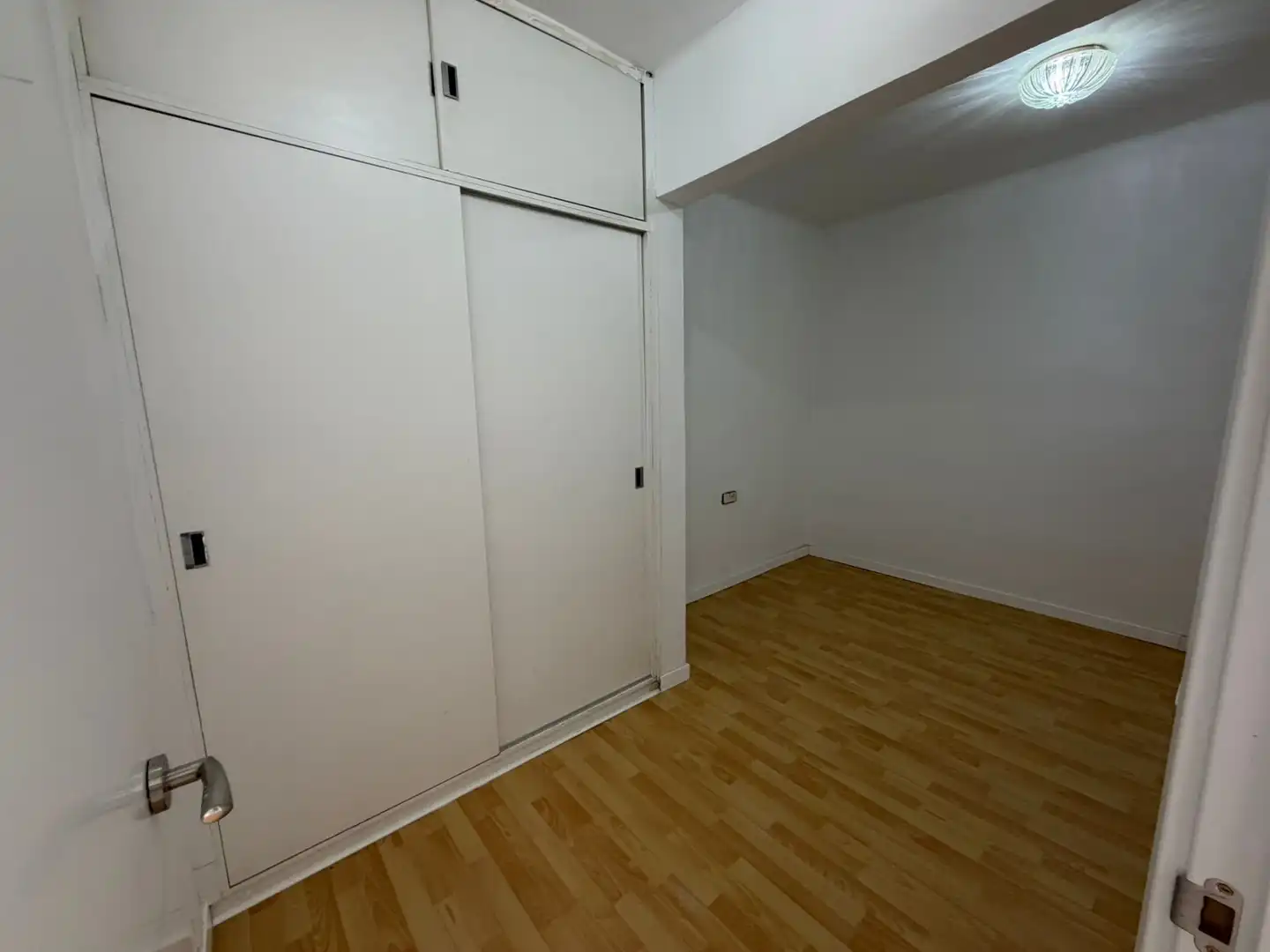 Piso en venta en Sabadell con Calefacción y Parquet