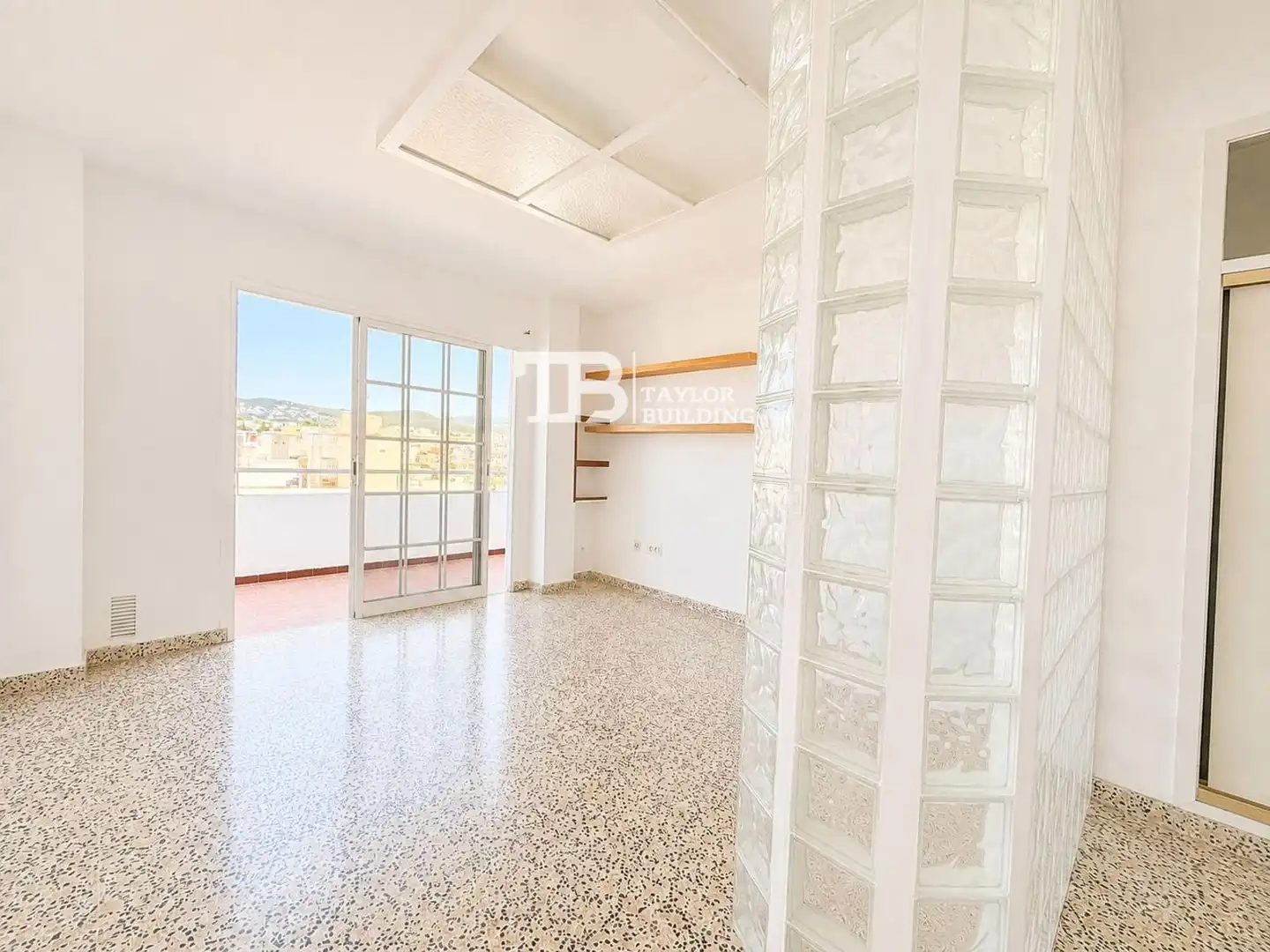 Piso en venta en  Palma de Mallorca con Terraza y Balcón