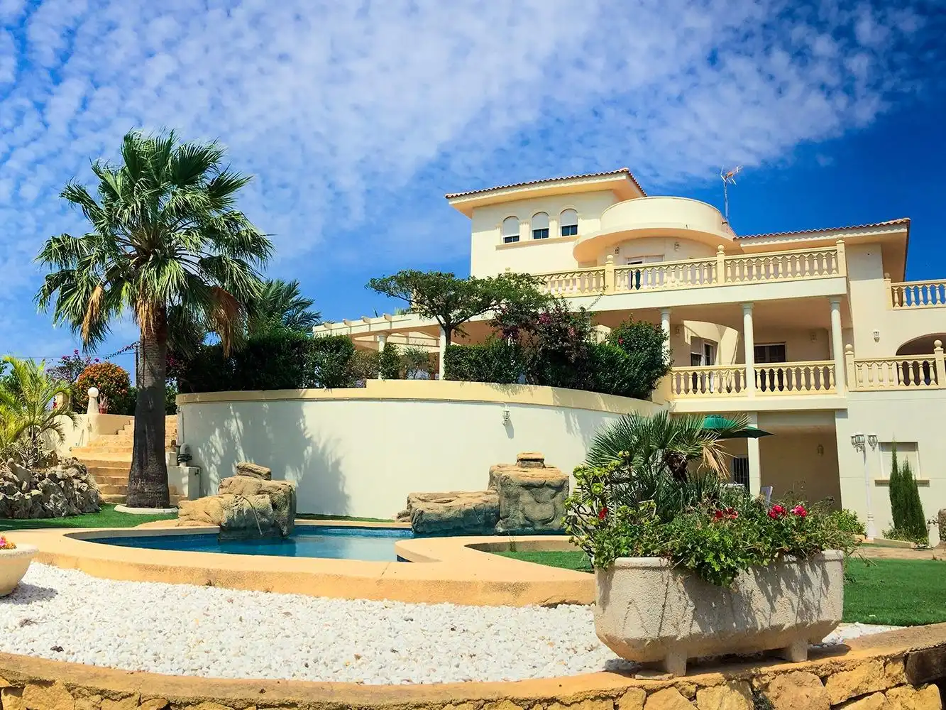 Houses for sale in Planet El, Urbanizaciones