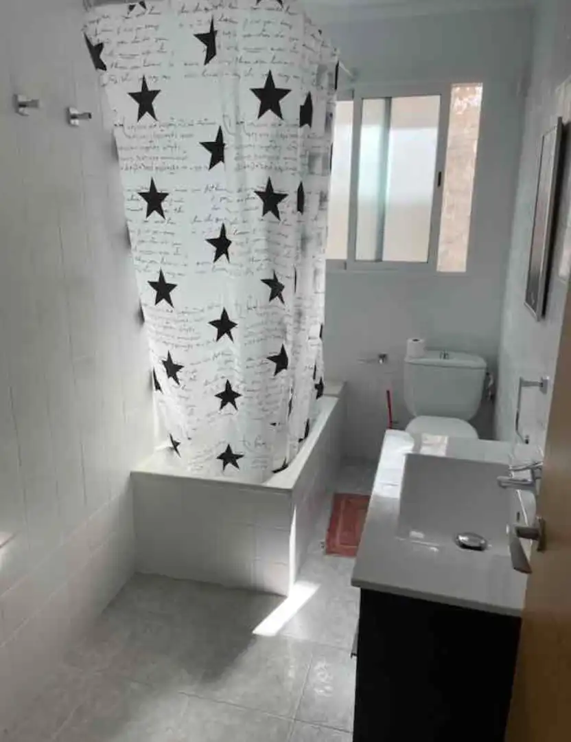 Badezimmer von Wohnung zur untervermieten in Sueca ciudad