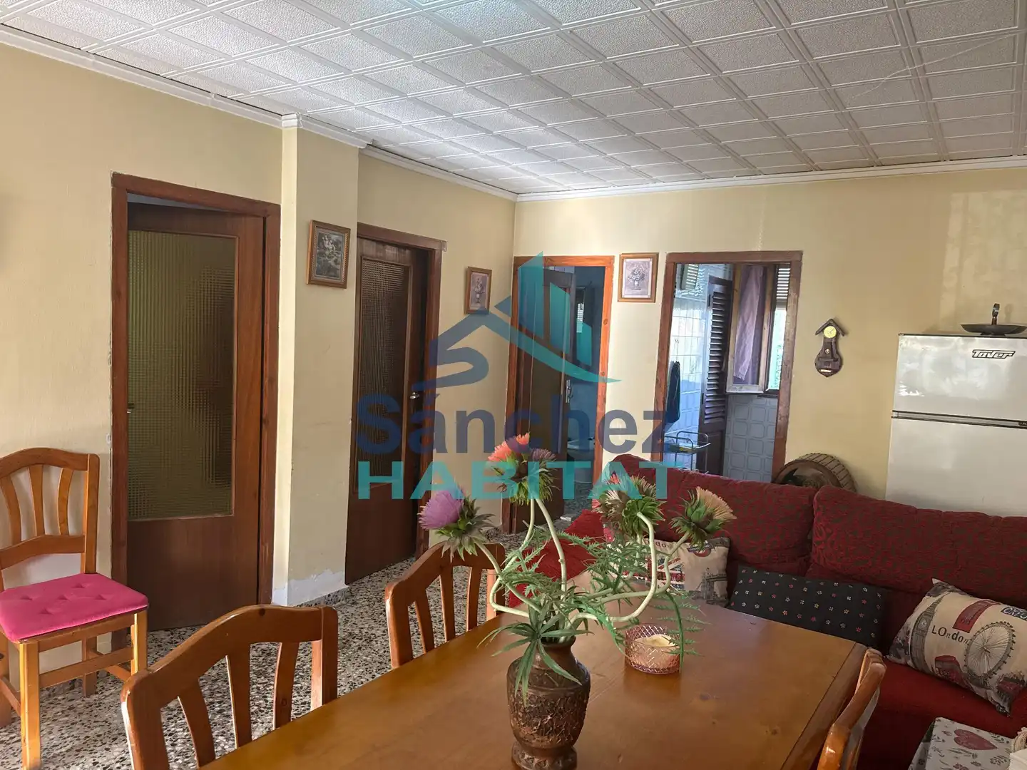 Houses for sale in Chelva  with Private garden, Terrace and Storage room