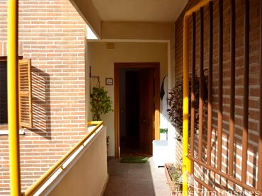 Piso con balcón en venta en Corredera De San Marcos