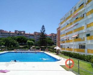 Schwimmbecken von Wohnung miete in El Portil mit Klimaanlage und Schwimmbad