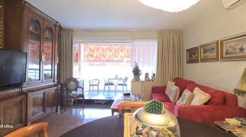 Foto 3 de Piso en venta en La Carihuela - Los Nidos, Málaga