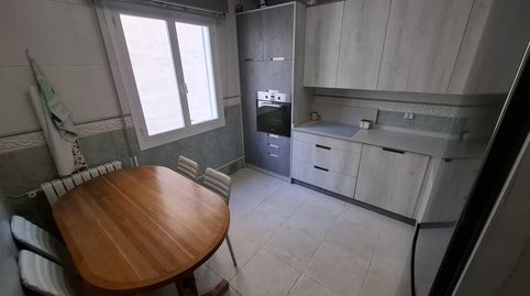 Foto 2 de Piso en venta en Calle María Teresa Gil de Gárate, 77, Jesuitas, Logroño