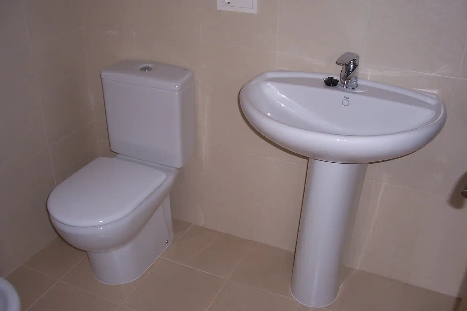 Piso en venta en Calle de Ramón Granda, El Carbayedo - El Quirinal