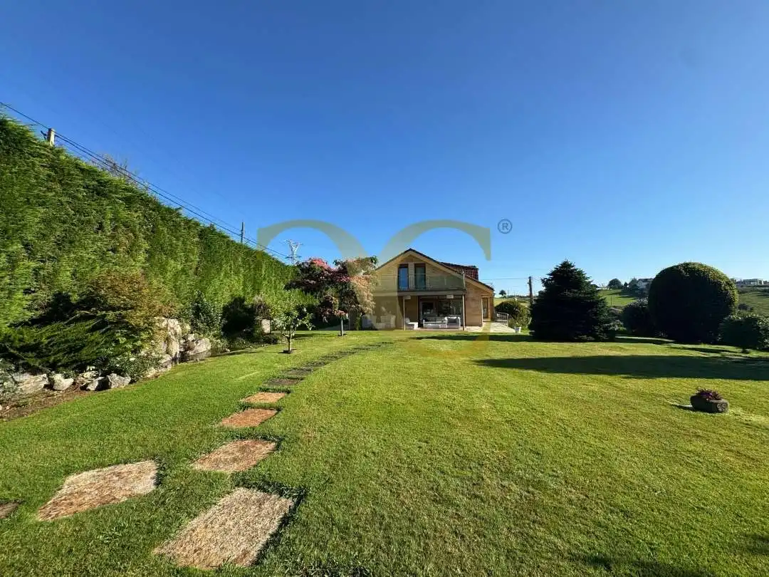 Garden of Houses for rent in Santa Cruz de Bezana  with Air Conditioner, Heating and Private garden