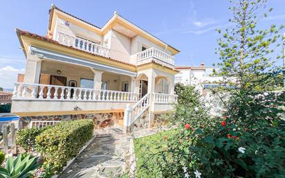 Außenansicht von Haus oder Chalet zum verkauf in Sant Pere de Ribes mit Klimaanlage, Terrasse und Schwimmbad