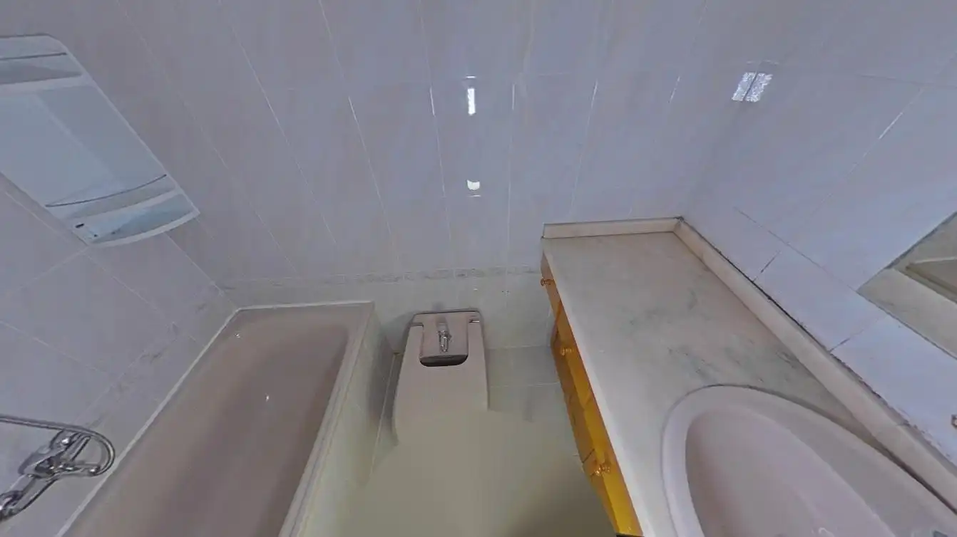 Bathroom of Flat for sale in Valencia