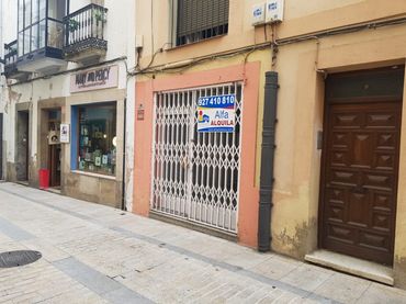 Local comercial en venda a Miralvalle - Av. Virgen del Puerto - La Data