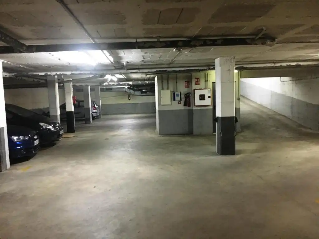 Parcheggio con ascensore in vendita a INDUSTRIA, imagen 4