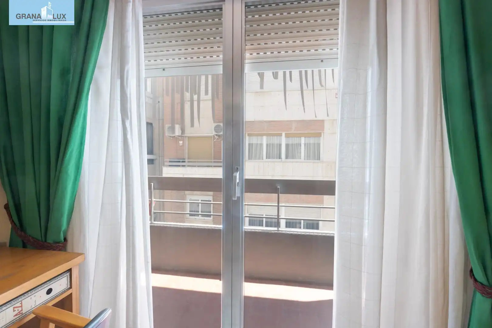 Dormitori de Pis en venda en Granada
