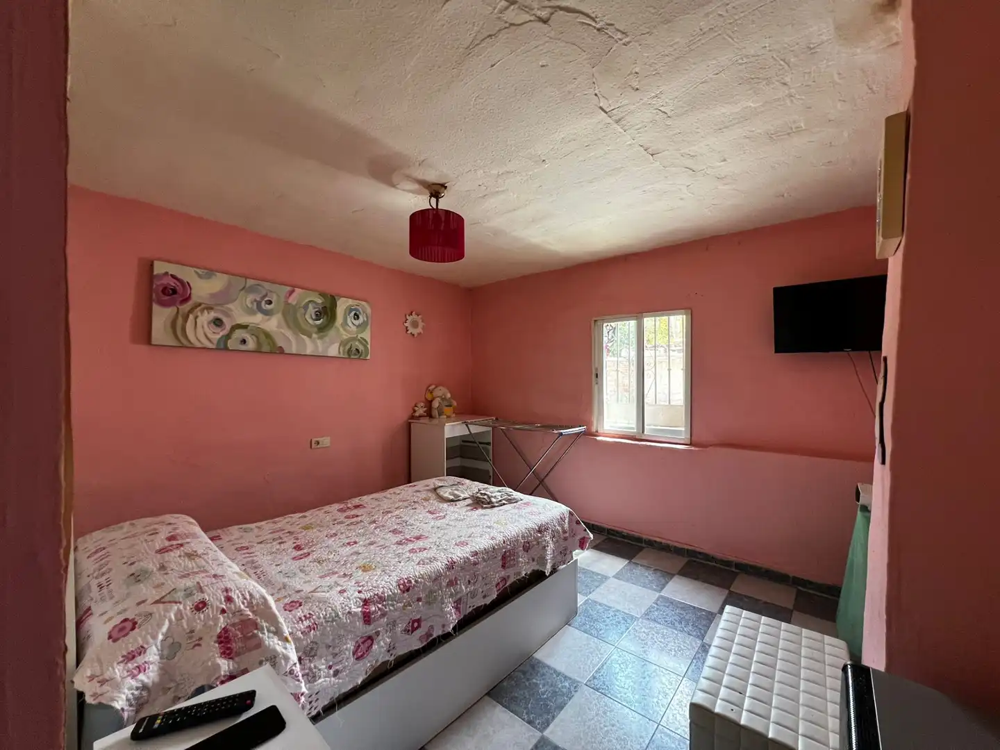 Habitación de Casa adosada en venta en La Zubia