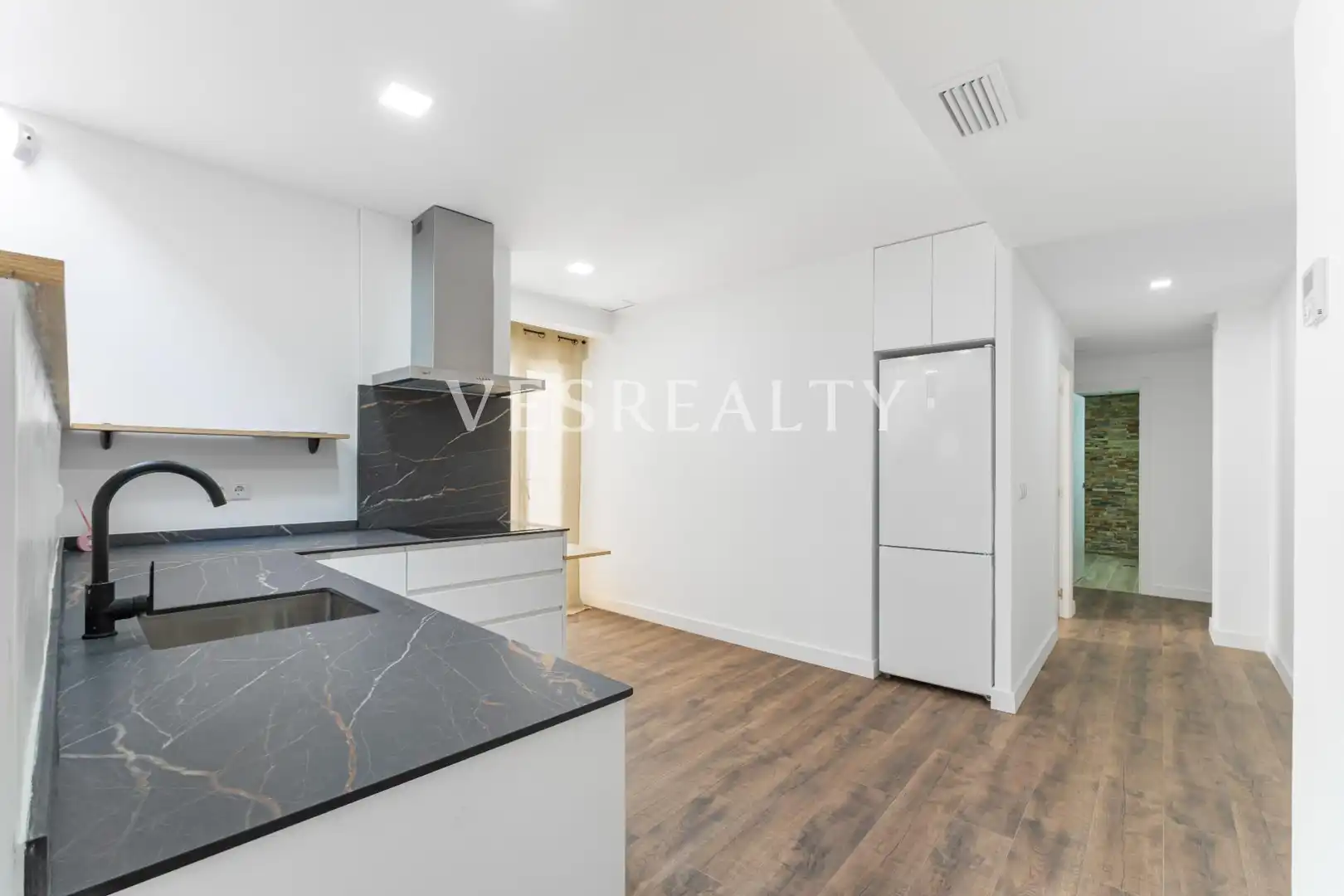 Ático con terraza en venta en GENERAL PRIMO DE RIVERA, imagen 3