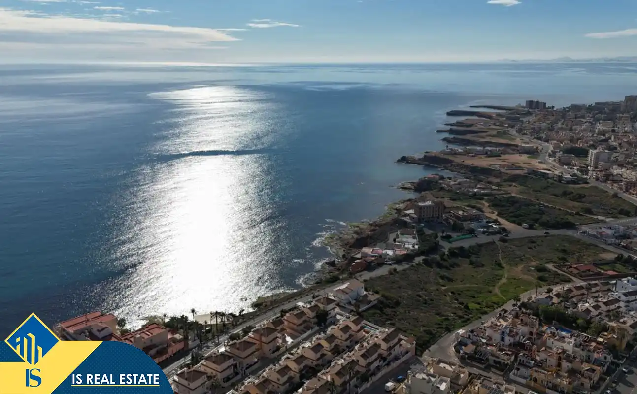 Vista exterior de Casa o chalet en venta en Torrevieja con Aire acondicionado, Calefacción y Jardín privado