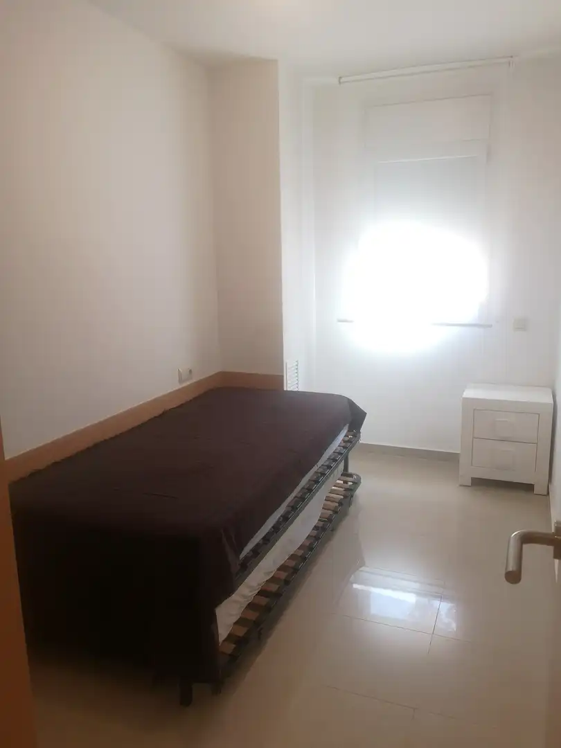 Schlafzimmer von Erdgeschoss zum Verkauf in Palamós mit Klimaanlage, Heizung und Möbliert