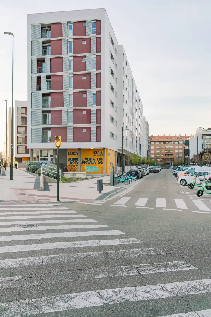 Vista exterior de Local en venda en Zaragoza