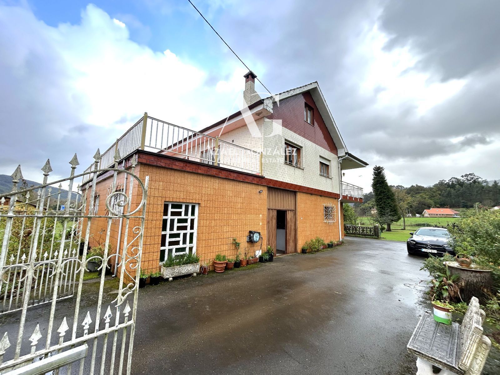 Exterior view of House or chalet for sale in Puente Viesgo  with Heating, Terrace and Storage room