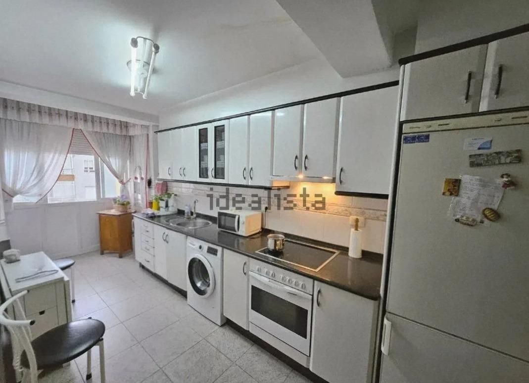 Kitchen of Flat for sale in Ourense Capital   with Heating, Parquet flooring and Storage room