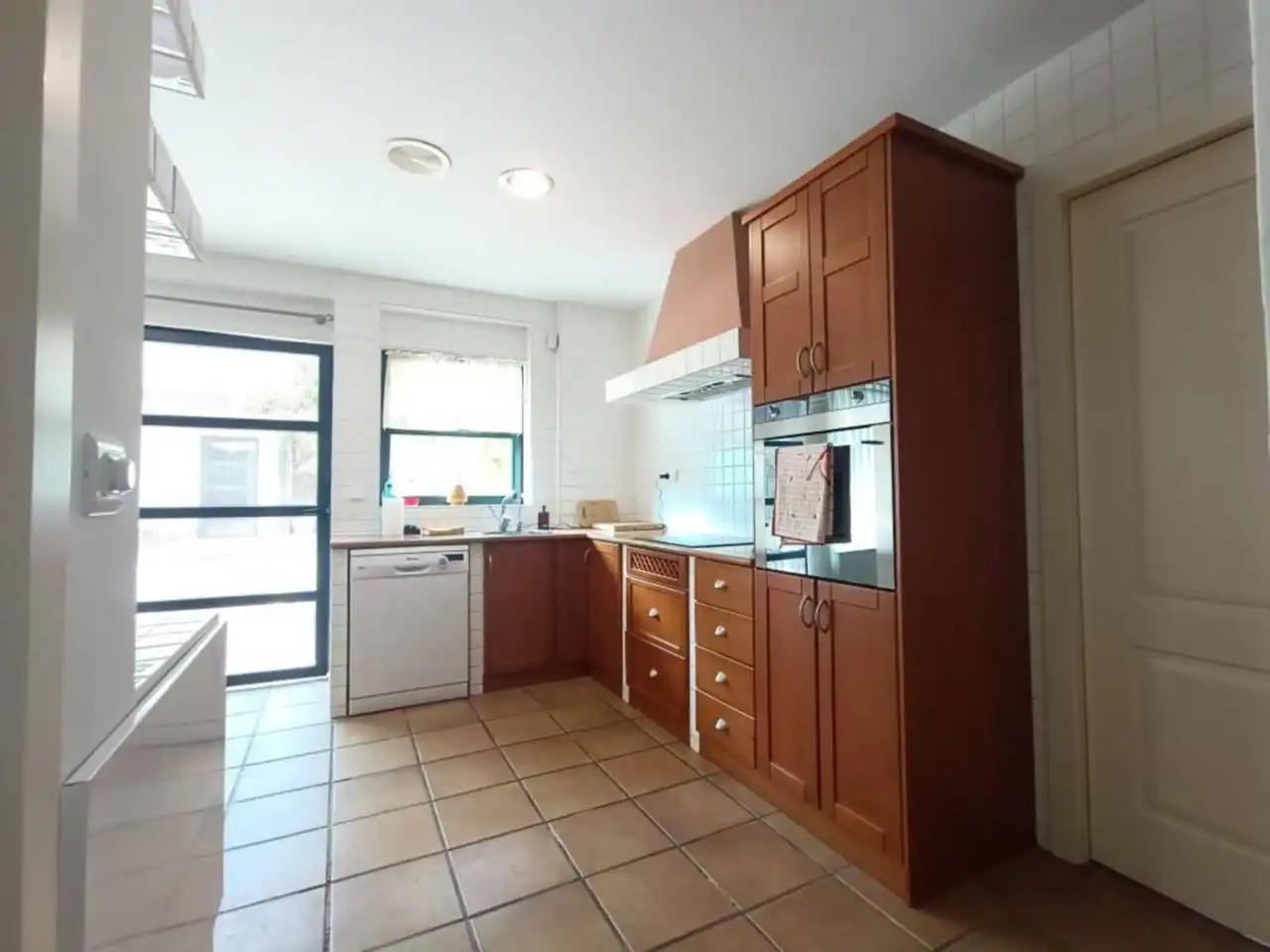 Cocina de Casa o chalet en venta en Petrer con Aire acondicionado, Calefacción y Jardín privado