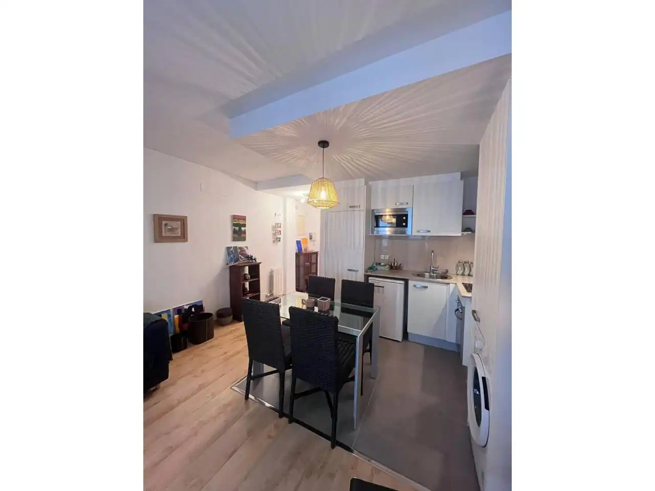 Cocina de Piso de alquiler en Girona con Calefacción, Parquet y Amueblado