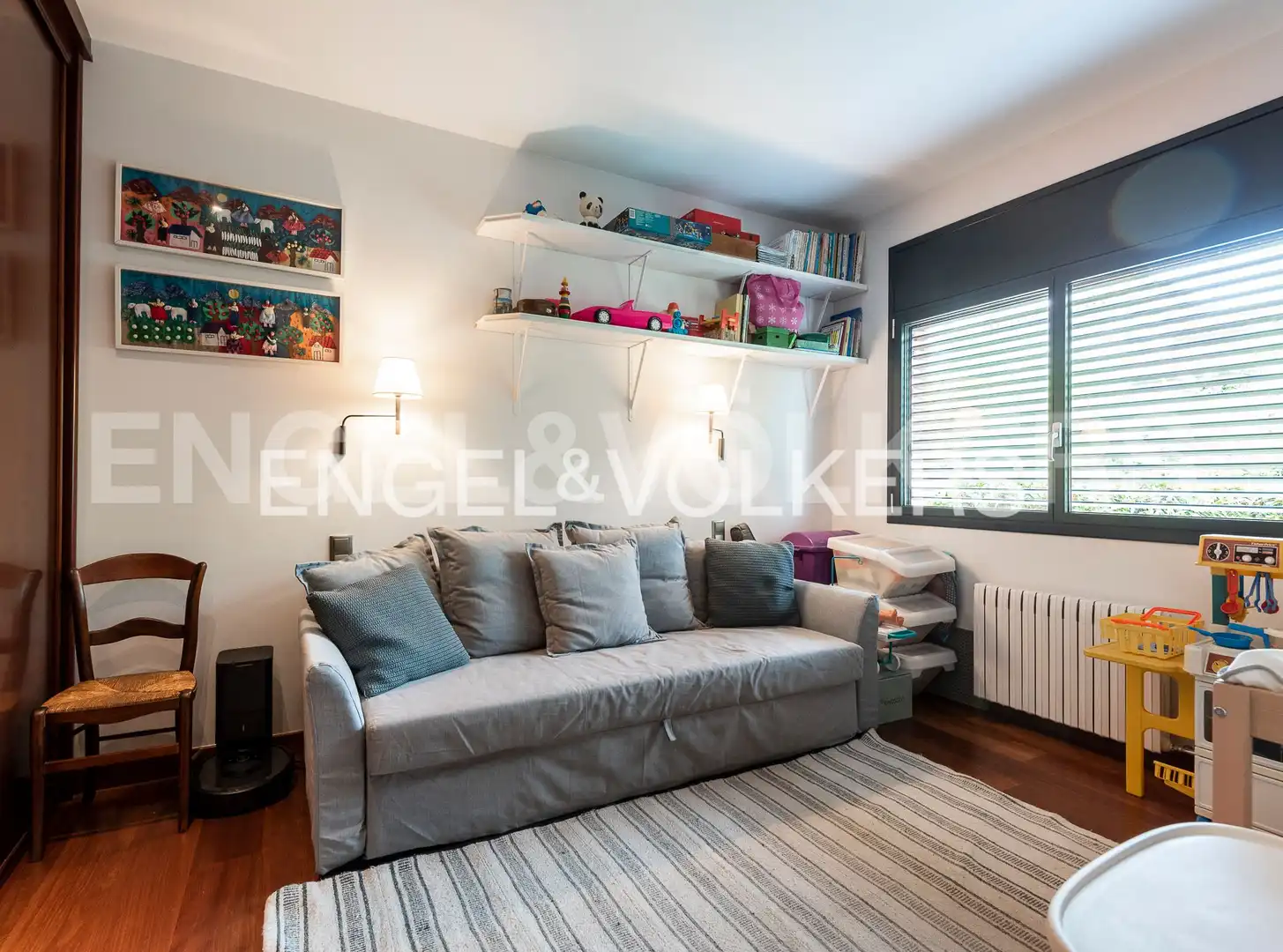 Living room of Houses for sale in Sant Cugat del Vallès  with Air Conditioner, Heating and Private garden