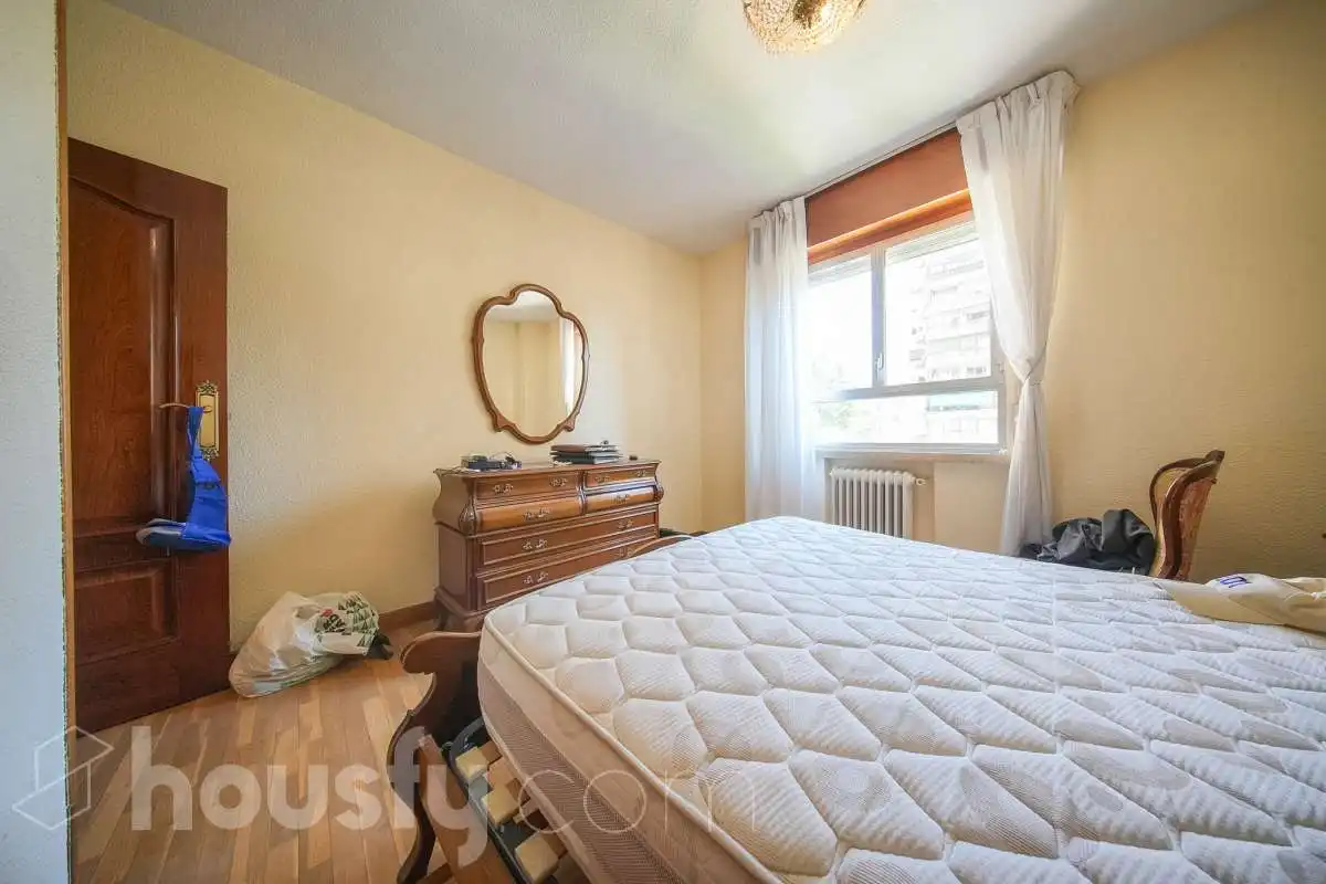 Habitación de Piso en venta en Madrid con Aire acondicionado, Calefacción y Jardín privado