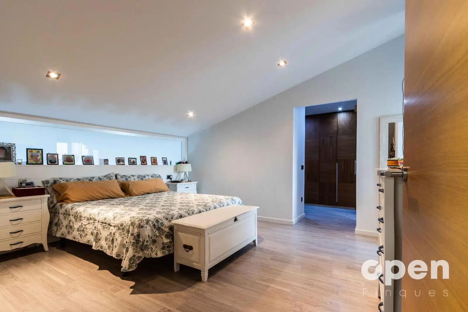 Schlafzimmer von Einfamilien-Reihenhaus zum Verkauf in Terrassa mit Klimaanlage, Heizung und Terrasse