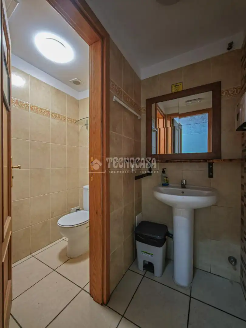 Baño de Local en venta en Arona con Aire acondicionado