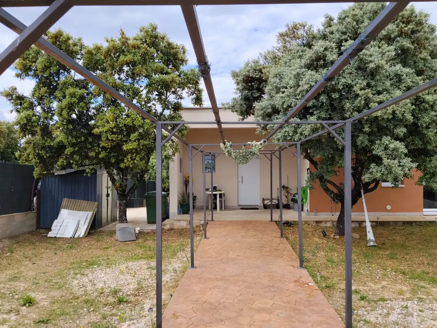 Vista exterior de Casa o xalet en venda en Valdemorillo amb Aire condicionat, Calefacció i Jardí privat