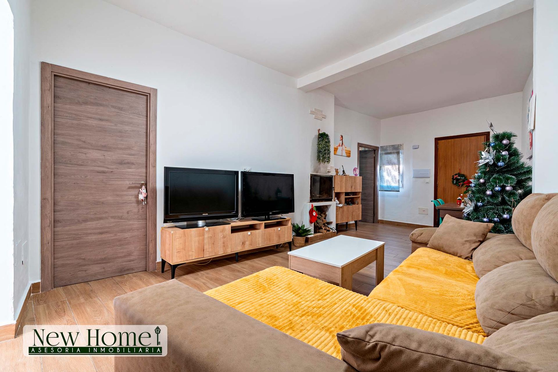 Sala d'estar de Casa o xalet en venda en Roquetas de Mar amb Moblat