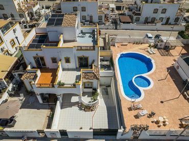 House with balcony for sale in N/A
