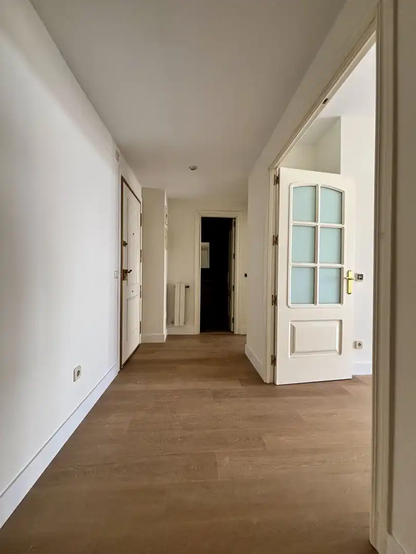 3 hab, 121m² en Ríos Rosas - Nuevos Ministerios, Chamberí, Madrid - Image 3