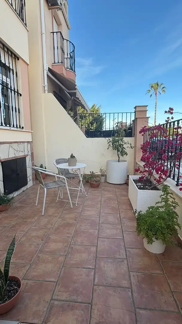 Terrassa de Casa adosada en venda en Vélez-Málaga amb Aire condicionat, Jardí privat i Terrassa