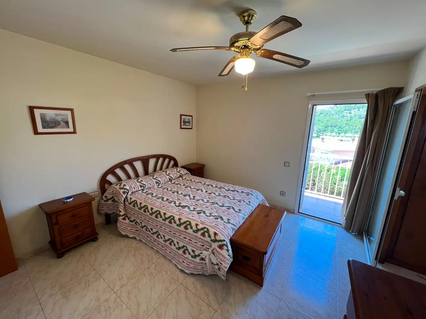 Schlafzimmer von Haus oder Chalet zum Verkauf in Roda de Berà mit Heizung, Privatgarten und Terrasse