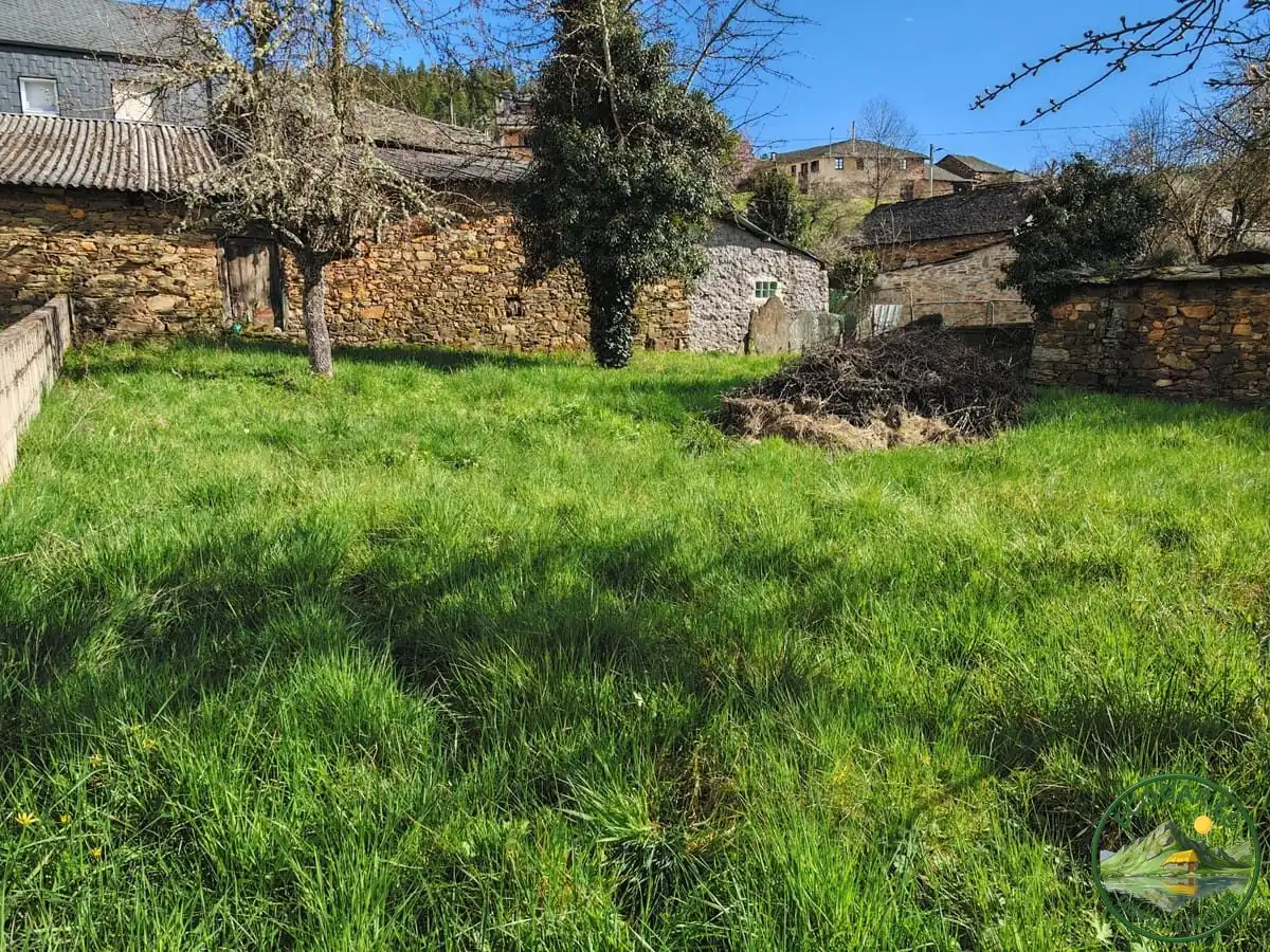 Casa adosada en venta en Sancedo con Jardín privado