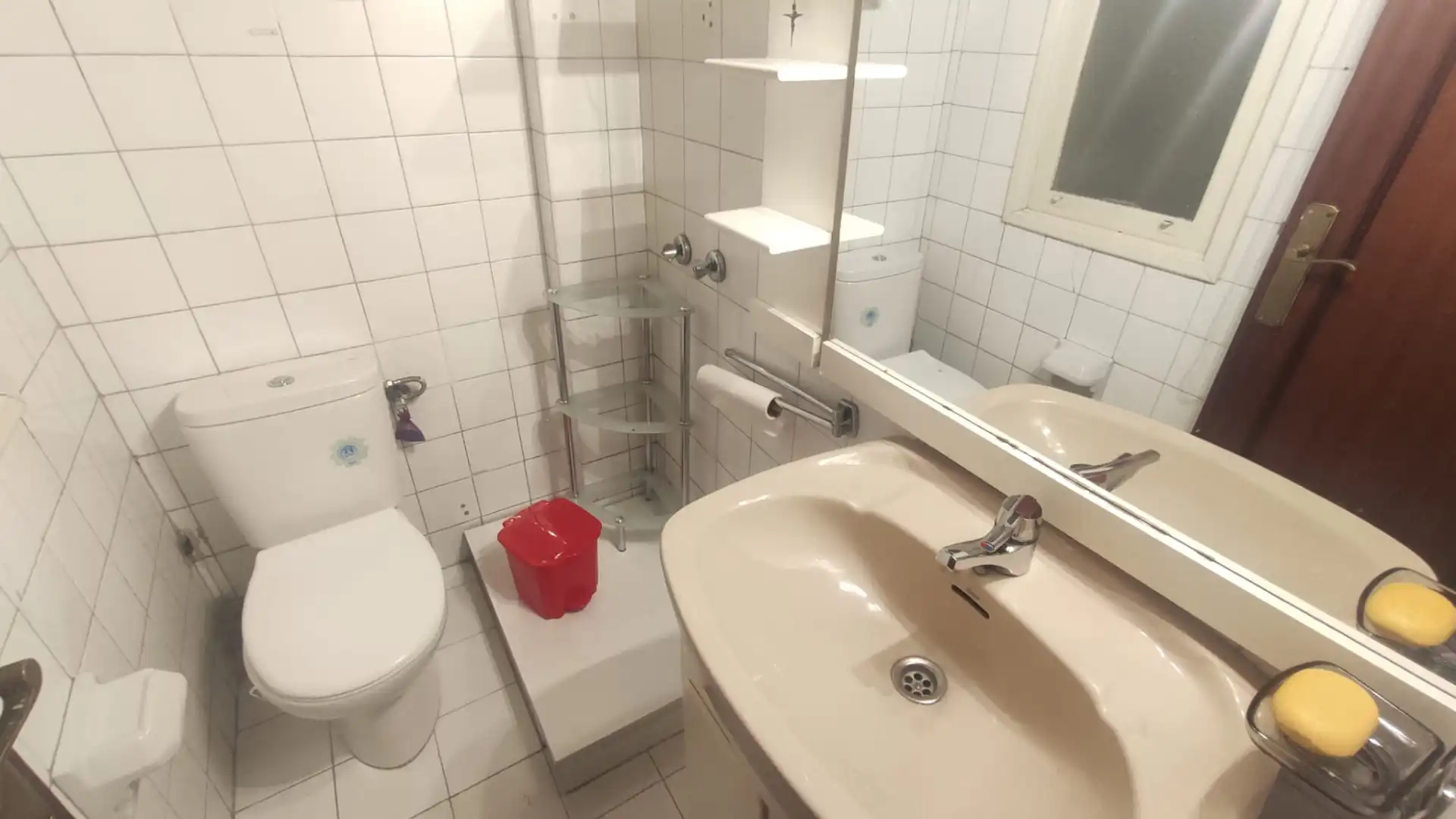 Badezimmer von Wohnung zur Miete in Ourense Capital  mit Heizung, Möbliert und Ofen