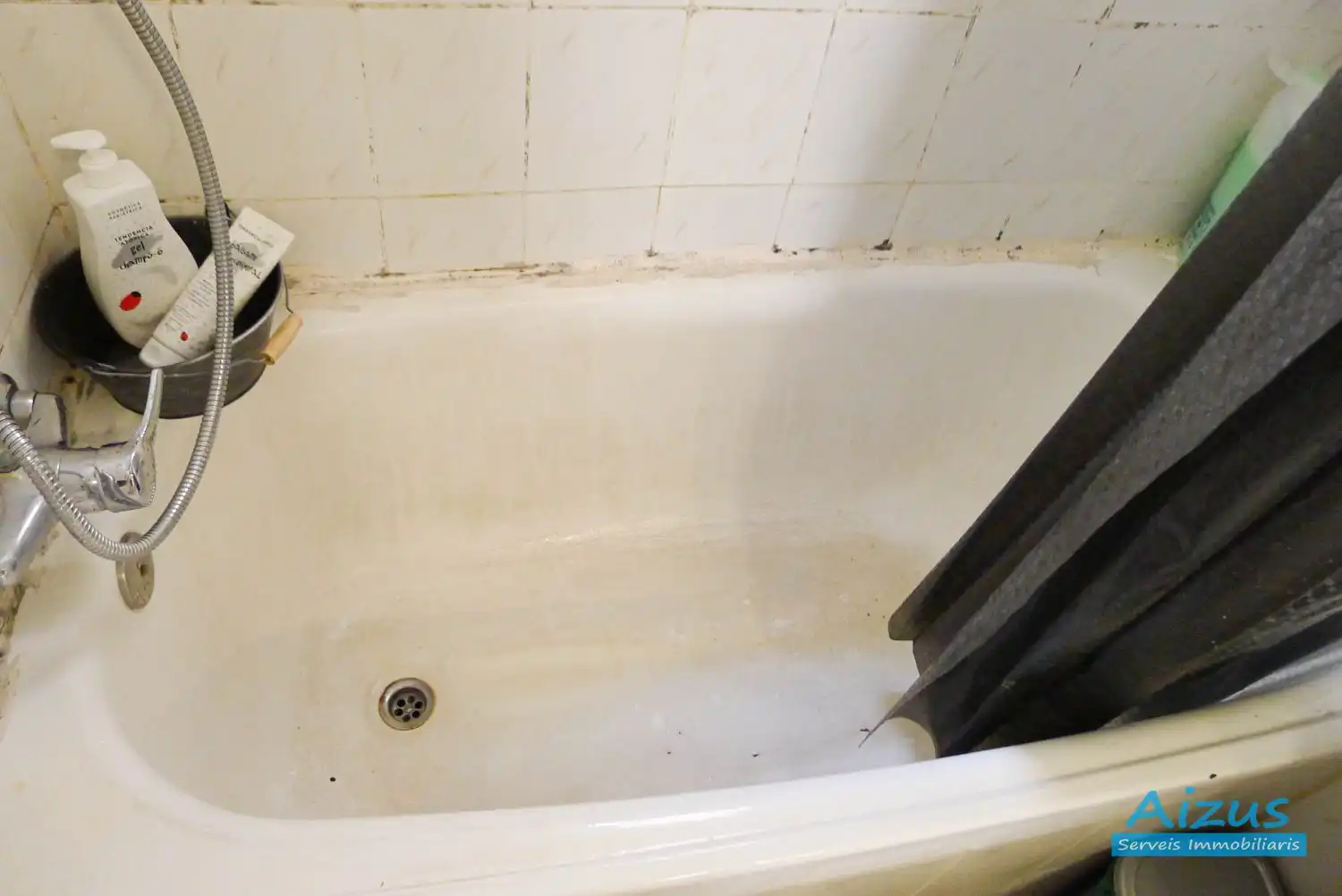 Bathroom of Flat for sale in Ripollet  with Heating