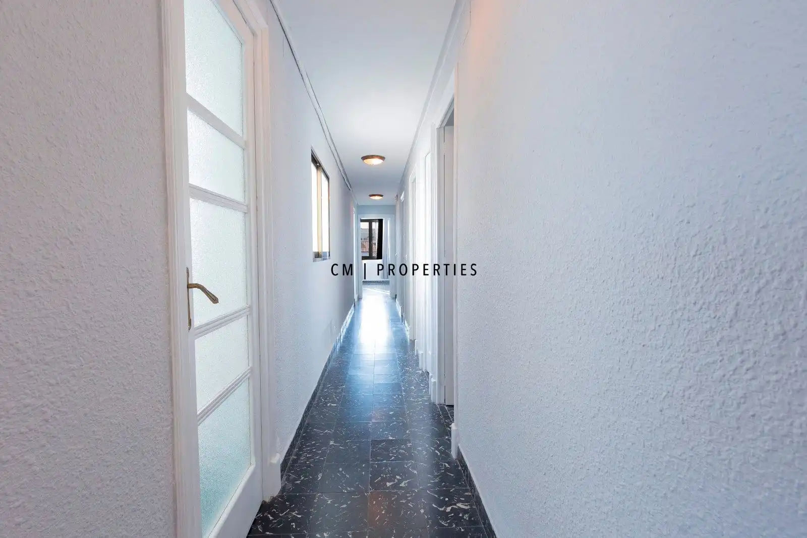 Office for rent in Valencia  with Air Conditioner, Heating and Furnished
