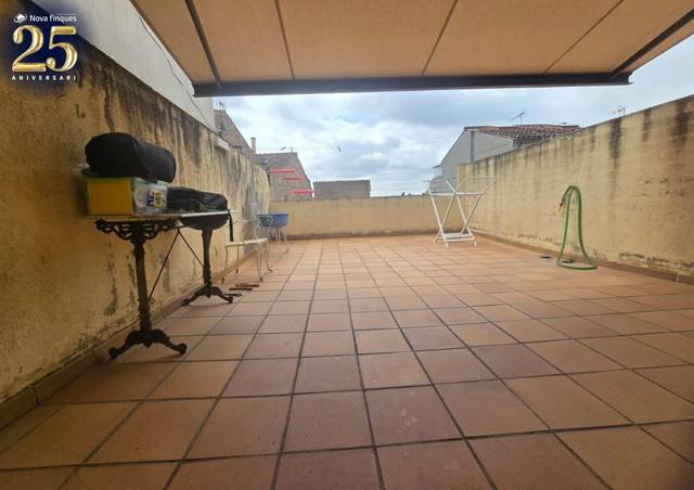 Casa-chalet en Venta en Poble - Casc Antic