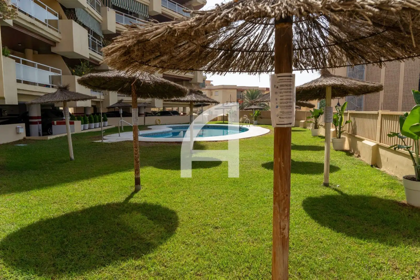 Piscina de Pis en venda en Fuengirola amb Aire condicionat, Calefacció i Terrassa