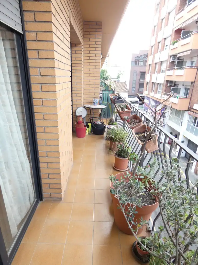 Terrassa de Pis en venda en Cerdanyola del Vallès amb Aire condicionat, Calefacció i Moblat
